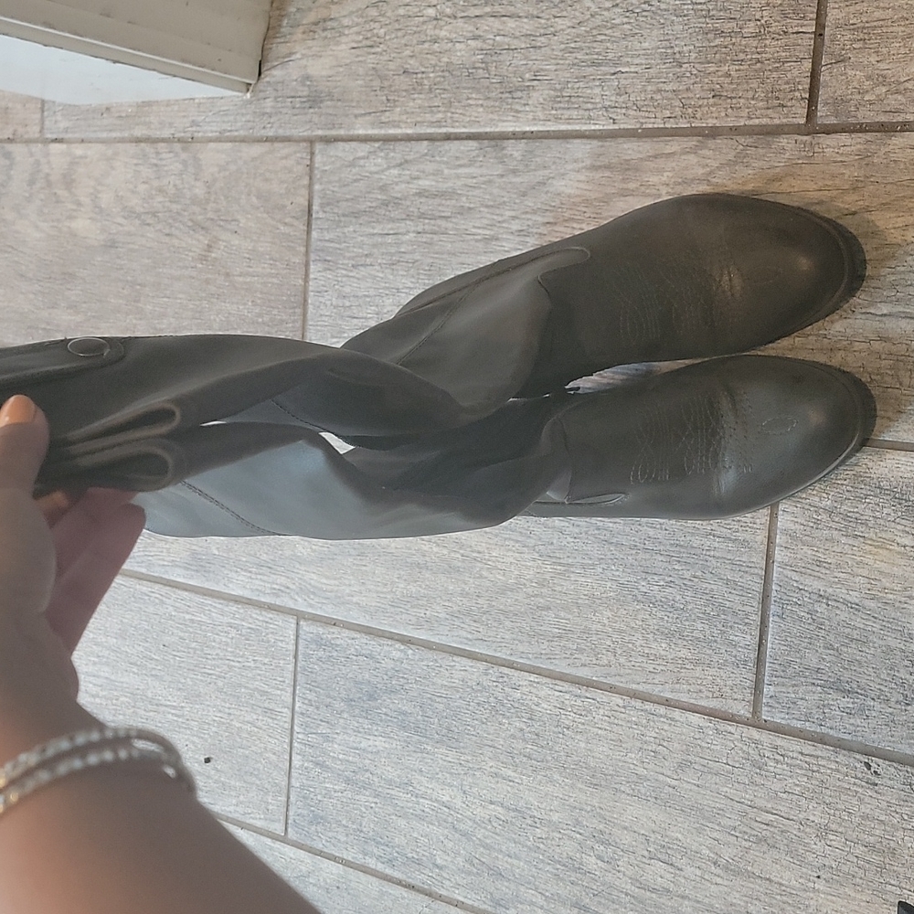 Cowboy boots